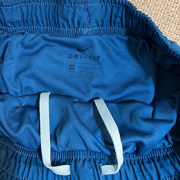 Nike Running Shorts - Picture 3 of 3